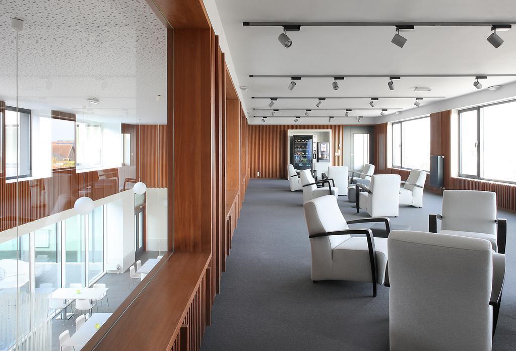 Hotel Middelpunt - Gratis Parking - Ontbijt Inbegrepen! Middelkerke Εξωτερικό φωτογραφία